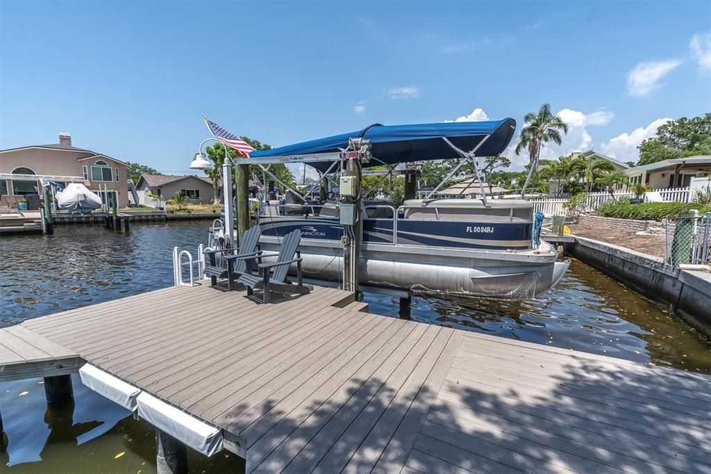 For Sale: $1,299,900 (3 beds, 2 baths, 2800 Square Feet)