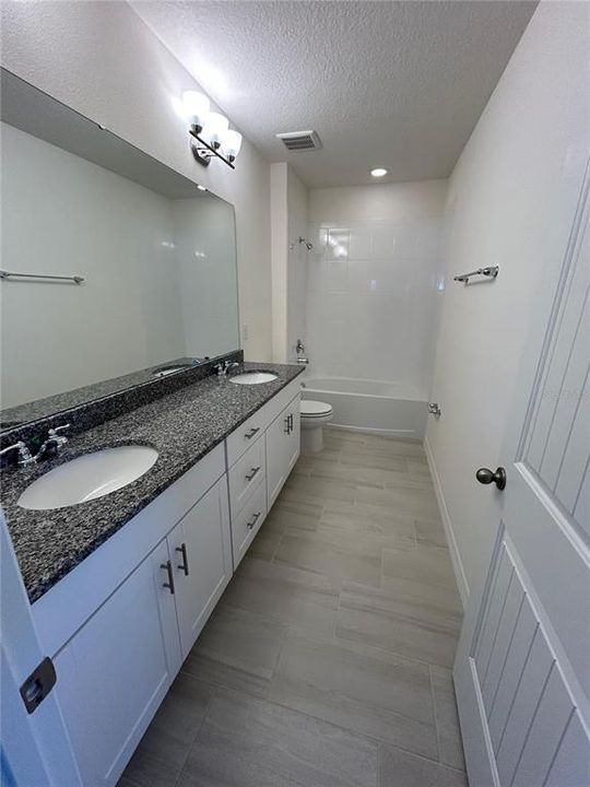Недавно арендовано: $2,950 (3 спален, 2 ванн, 2216 Квадратных фут)