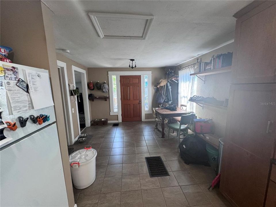 Activo con contrato: $175,000 (1 camas, 1 baños, 813 Pies cuadrados)