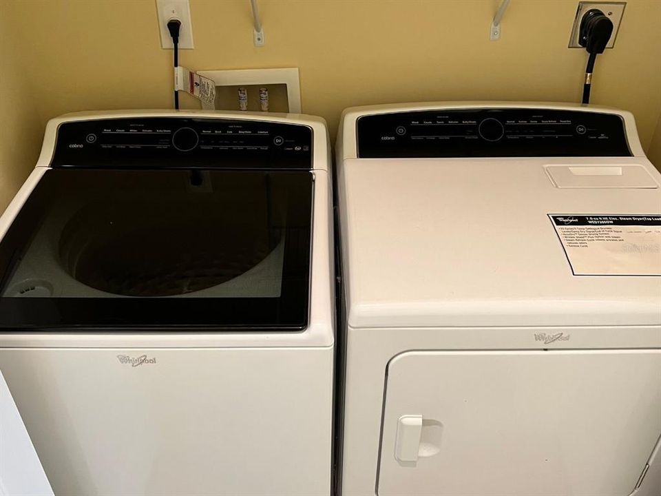 Washer & dryer