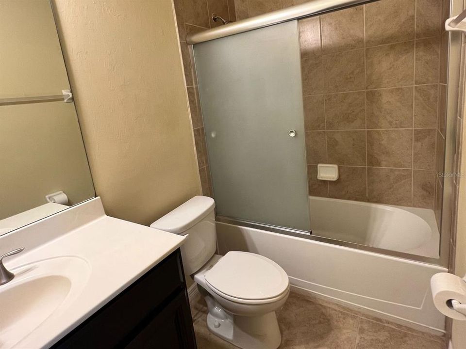 2nd Bathroom