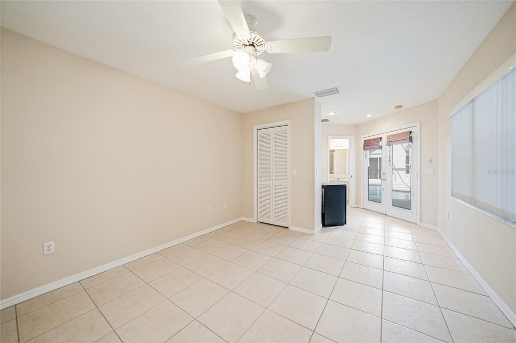 Active With Contract: $379,000 (3 beds, 3 baths, 1953 Square Feet)