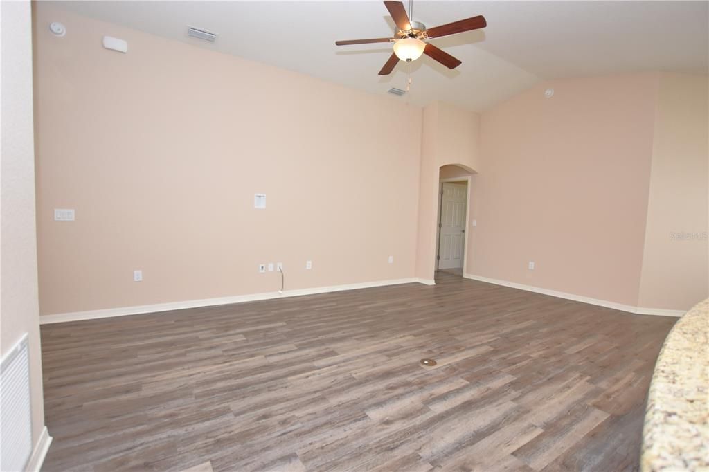 Active With Contract: $2,150 (4 beds, 2 baths, 1716 Square Feet)