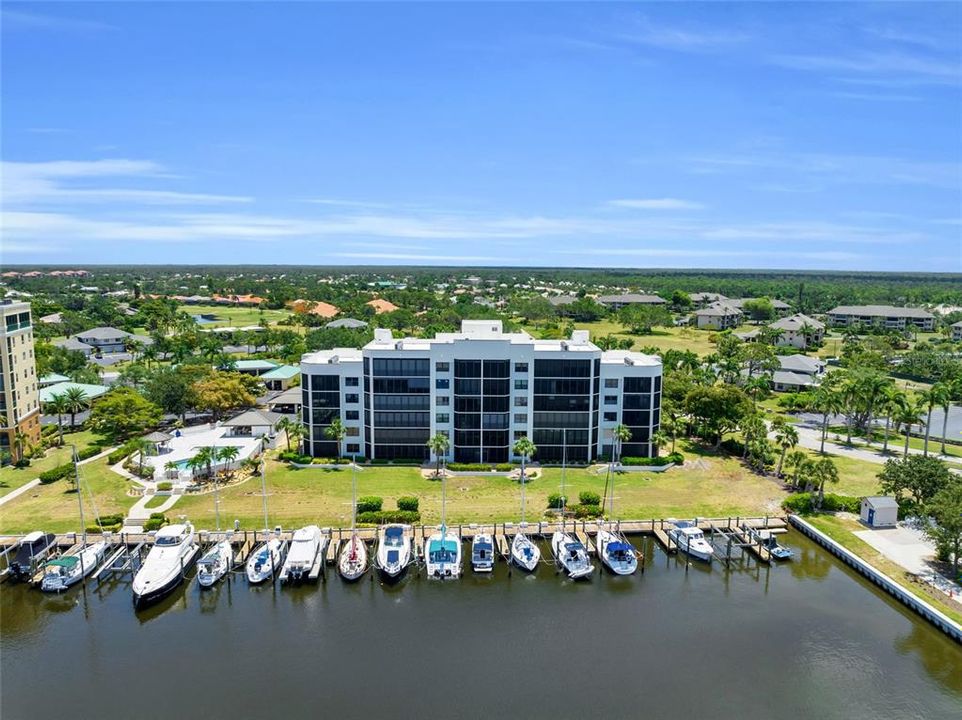 For Sale: $660,000 (3 beds, 2 baths, 1578 Square Feet)