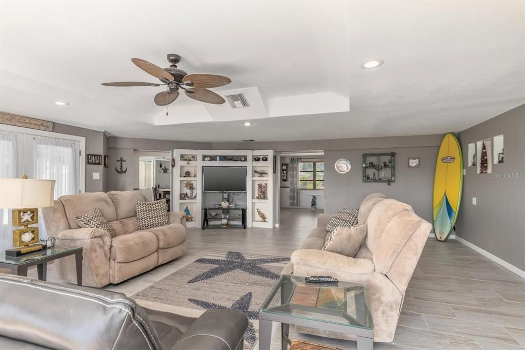 Active With Contract: $499,000 (3 beds, 2 baths, 1993 Square Feet)