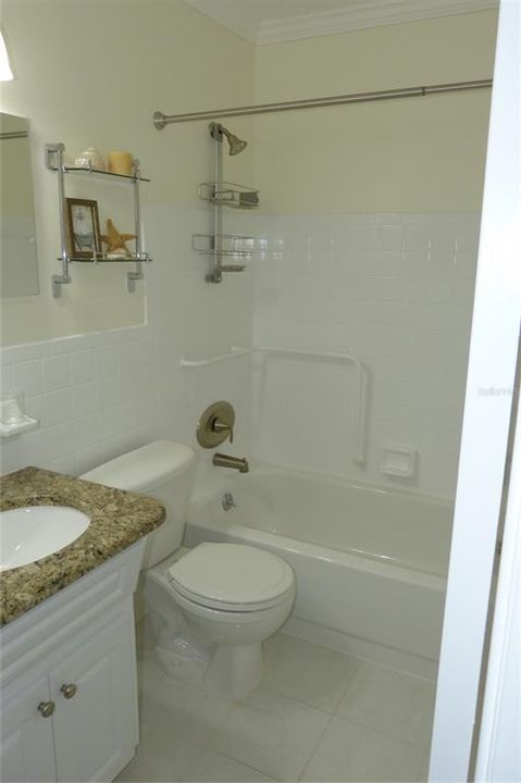 Active With Contract: $1,795 (2 beds, 2 baths, 1100 Square Feet)