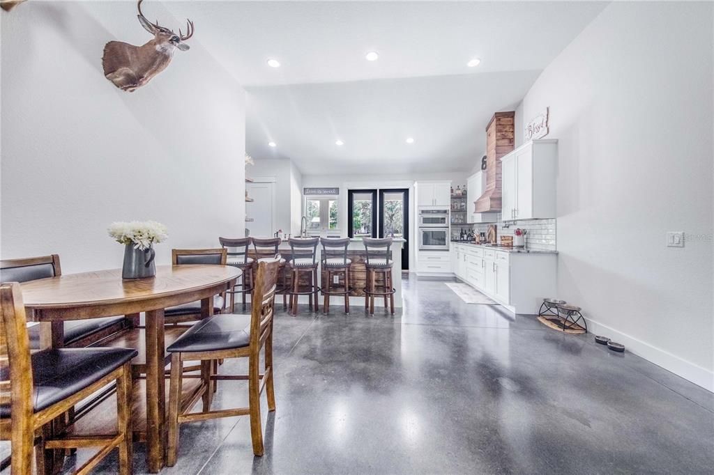 En Venta: $714,899 (3 camas, 2 baños, 1936 Pies cuadrados)