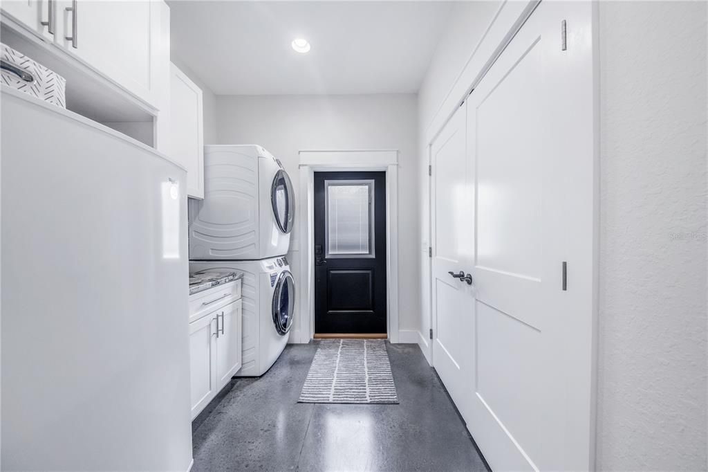 En Venta: $714,899 (3 camas, 2 baños, 1936 Pies cuadrados)