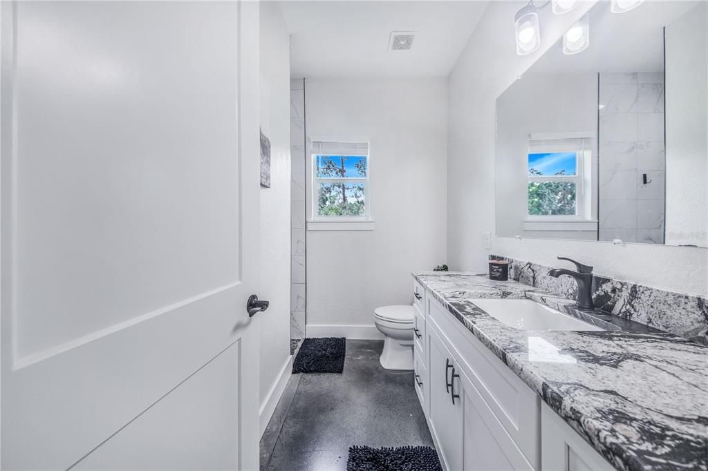 En Venta: $714,899 (3 camas, 2 baños, 1936 Pies cuadrados)