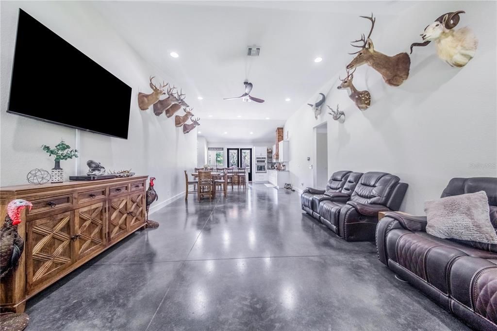 En Venta: $714,899 (3 camas, 2 baños, 1936 Pies cuadrados)
