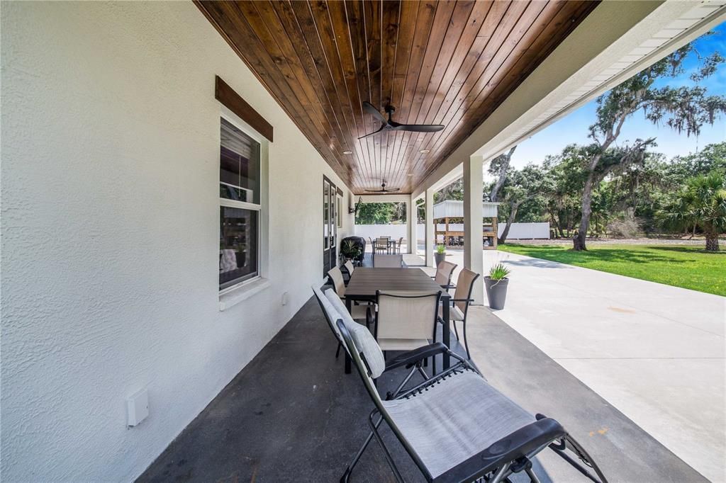 En Venta: $714,899 (3 camas, 2 baños, 1936 Pies cuadrados)
