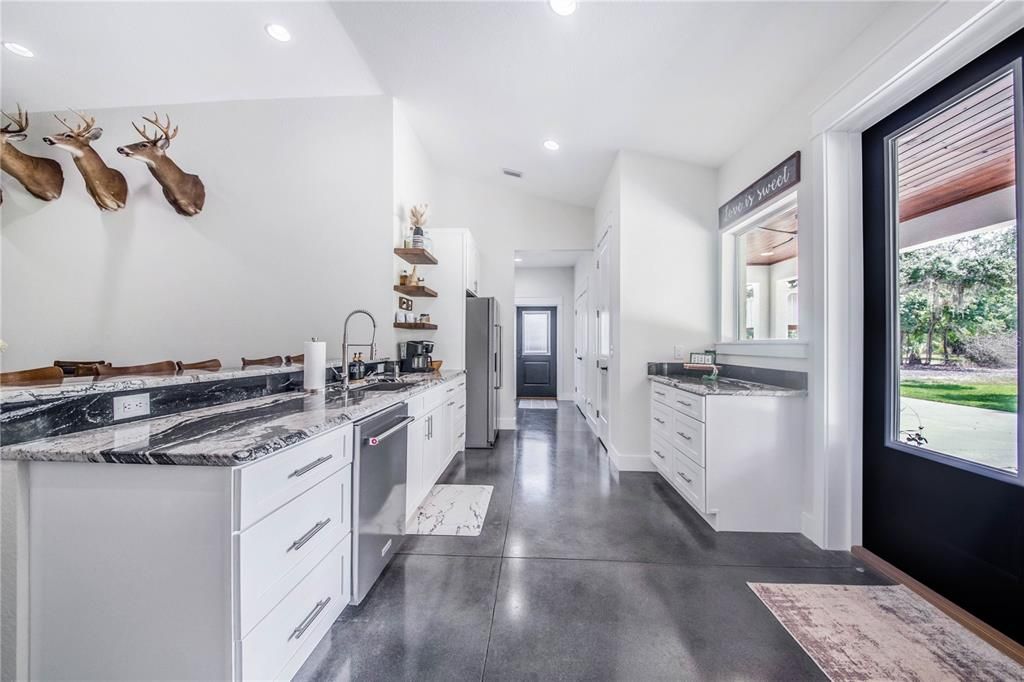 En Venta: $714,899 (3 camas, 2 baños, 1936 Pies cuadrados)