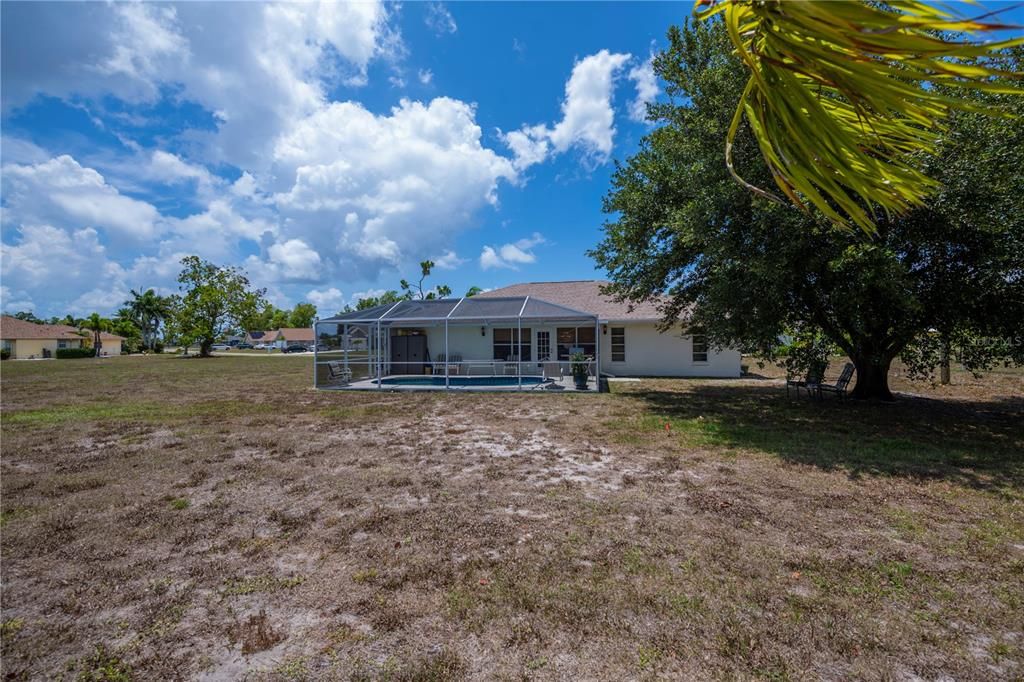 For Sale: $399,990 (3 beds, 2 baths, 1696 Square Feet)