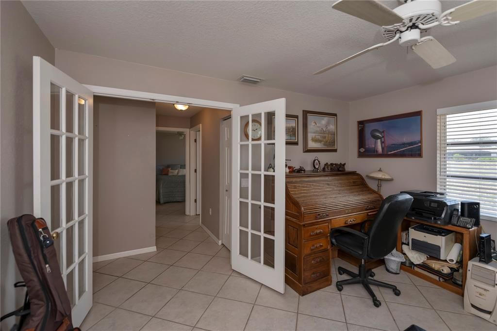 For Sale: $399,990 (3 beds, 2 baths, 1696 Square Feet)