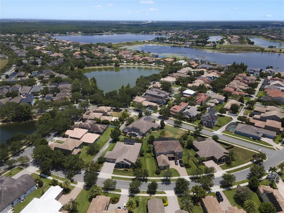 Active With Contract: $900,000 (5 beds, 3 baths, 3347 Square Feet)