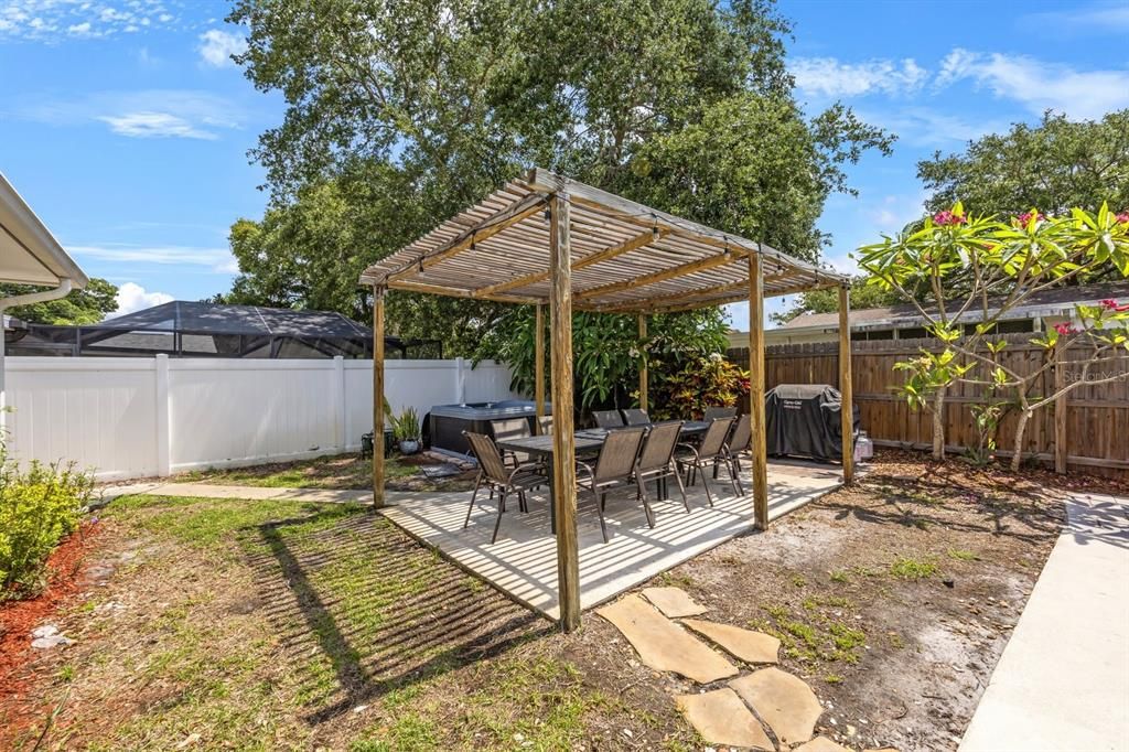 Active With Contract: $724,900 (4 beds, 2 baths, 2080 Square Feet)