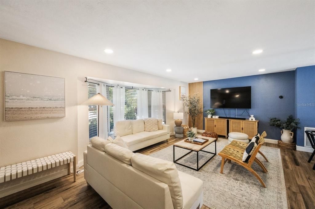 Active With Contract: $724,900 (4 beds, 2 baths, 2080 Square Feet)