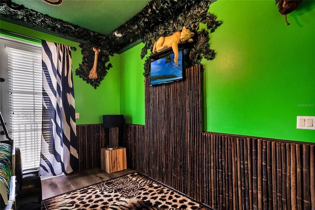 Jungle Bedroom 2