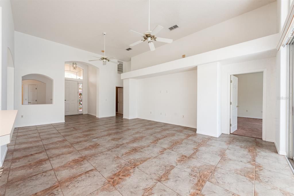 Active With Contract: $450,000 (4 beds, 3 baths, 2249 Square Feet)