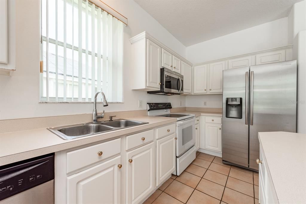 Active With Contract: $450,000 (4 beds, 3 baths, 2249 Square Feet)