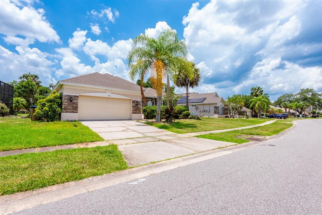 Active With Contract: $450,000 (4 beds, 3 baths, 2249 Square Feet)