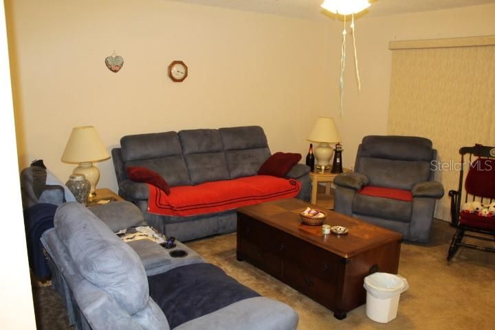 For Sale: $128,000 (2 beds, 1 baths, 1054 Square Feet)