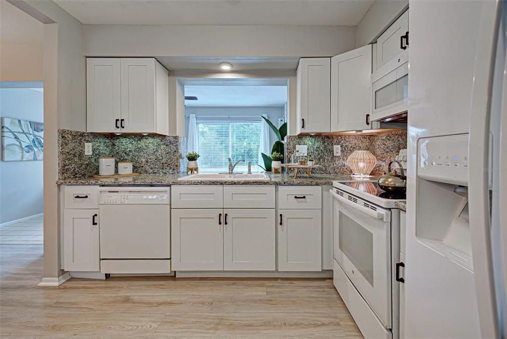 Bar top open to sunroom