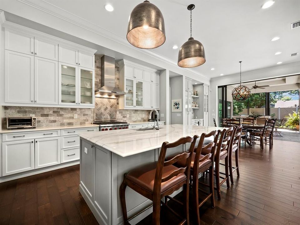 expansive marble island, quartz counters