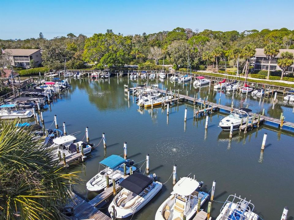 Overview of Pelican cove harbor