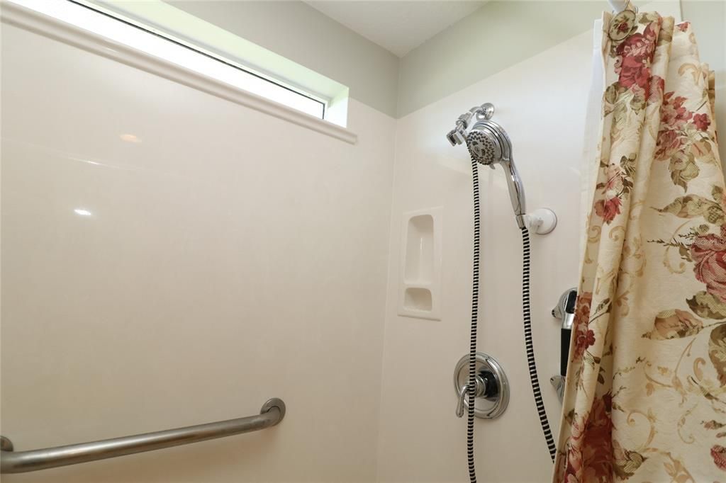 Primary Suite - Shower