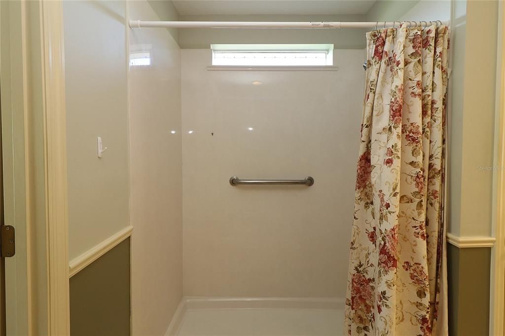 Primary Suite - Shower