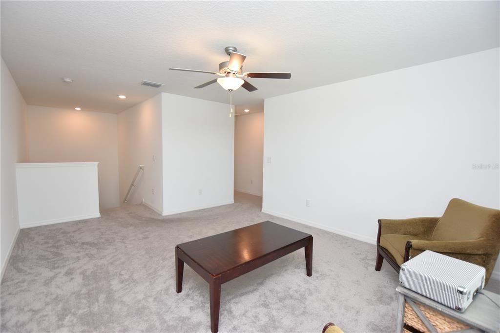 Active With Contract: $2,550 (5 beds, 2 baths, 2896 Square Feet)