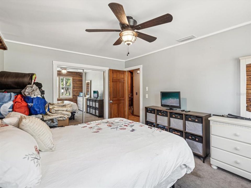 Active With Contract: $999,000 (3 beds, 2 baths, 2202 Square Feet)