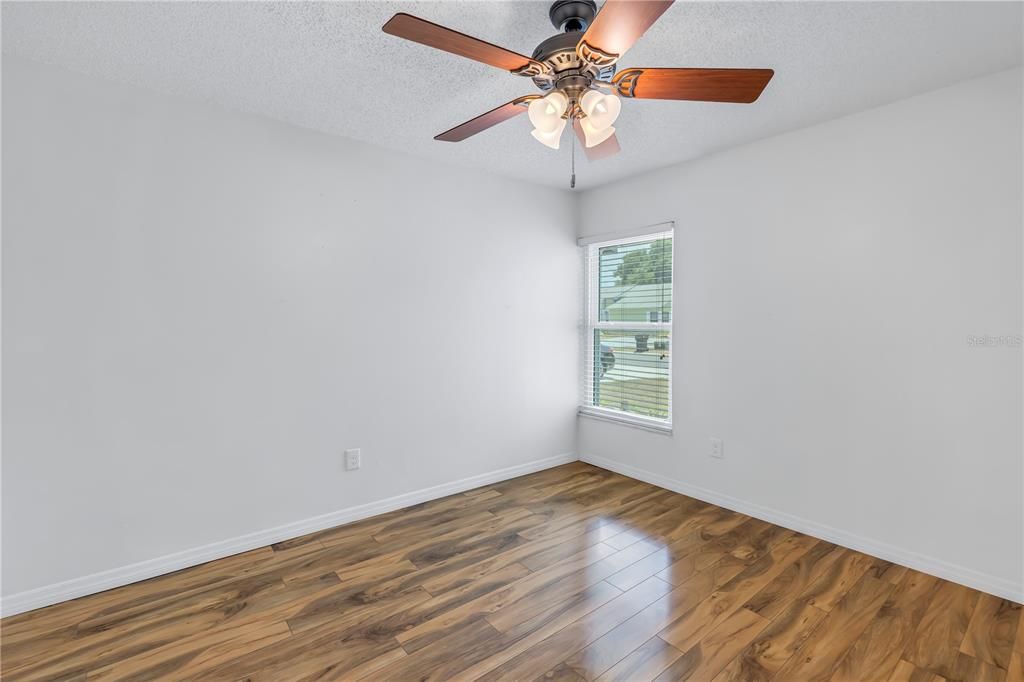 Active With Contract: $300,000 (2 beds, 2 baths, 1024 Square Feet)