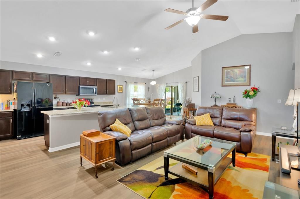 For Sale: $439,000 (4 beds, 2 baths, 1768 Square Feet)