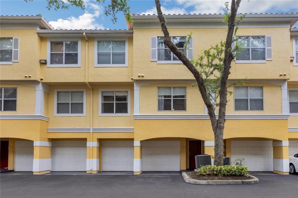 Recently Sold: $260,000 (2 beds, 2 baths, 1280 Square Feet)