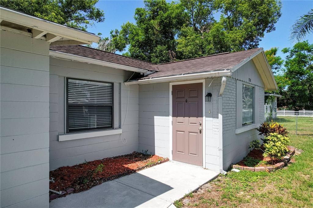 Active With Contract: $345,000 (4 beds, 2 baths, 1762 Square Feet)