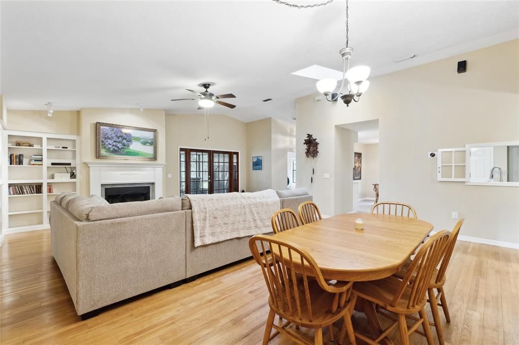 For Sale: $444,900 (3 beds, 2 baths, 2251 Square Feet)