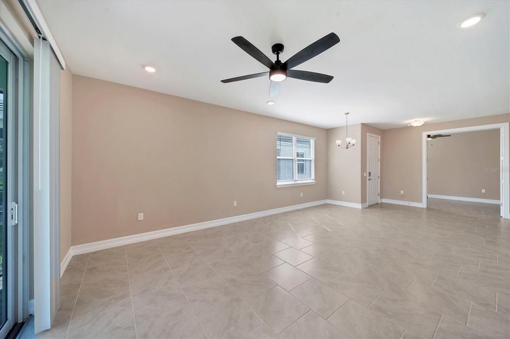 Active With Contract: $2,500 (2 beds, 2 baths, 1503 Square Feet)