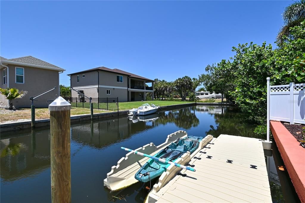 For Sale: $863,000 (2 beds, 2 baths, 1325 Square Feet)