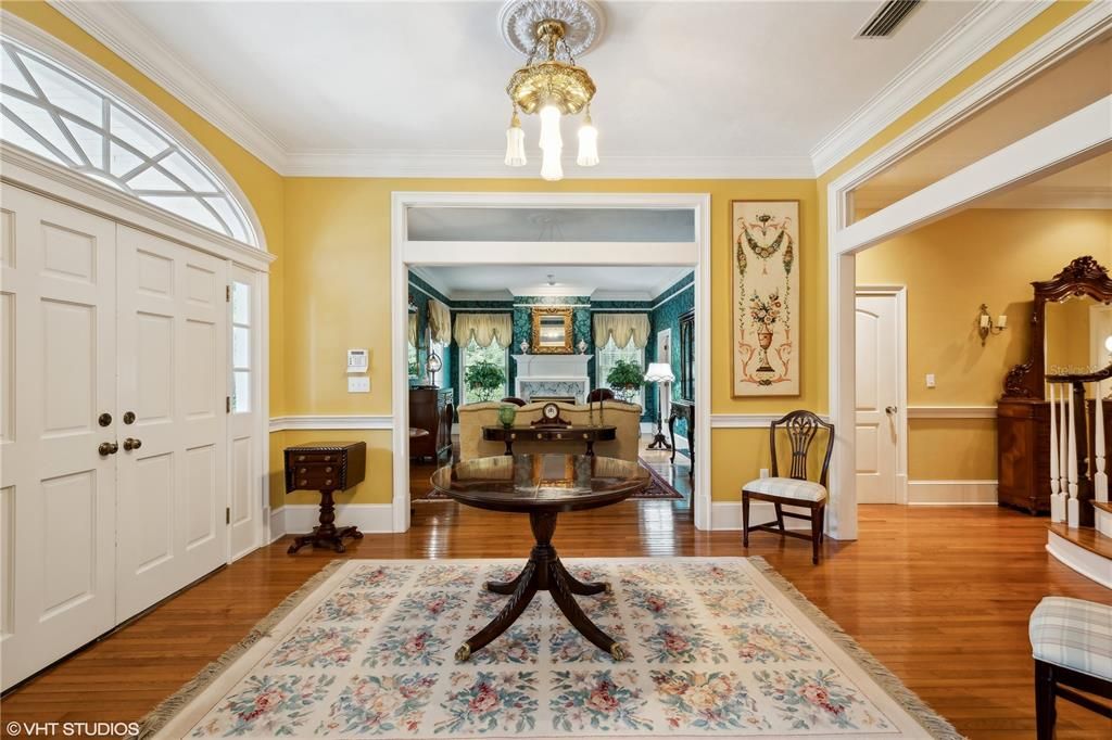 For Sale: $1,579,000 (5 beds, 6 baths, 6300 Square Feet)