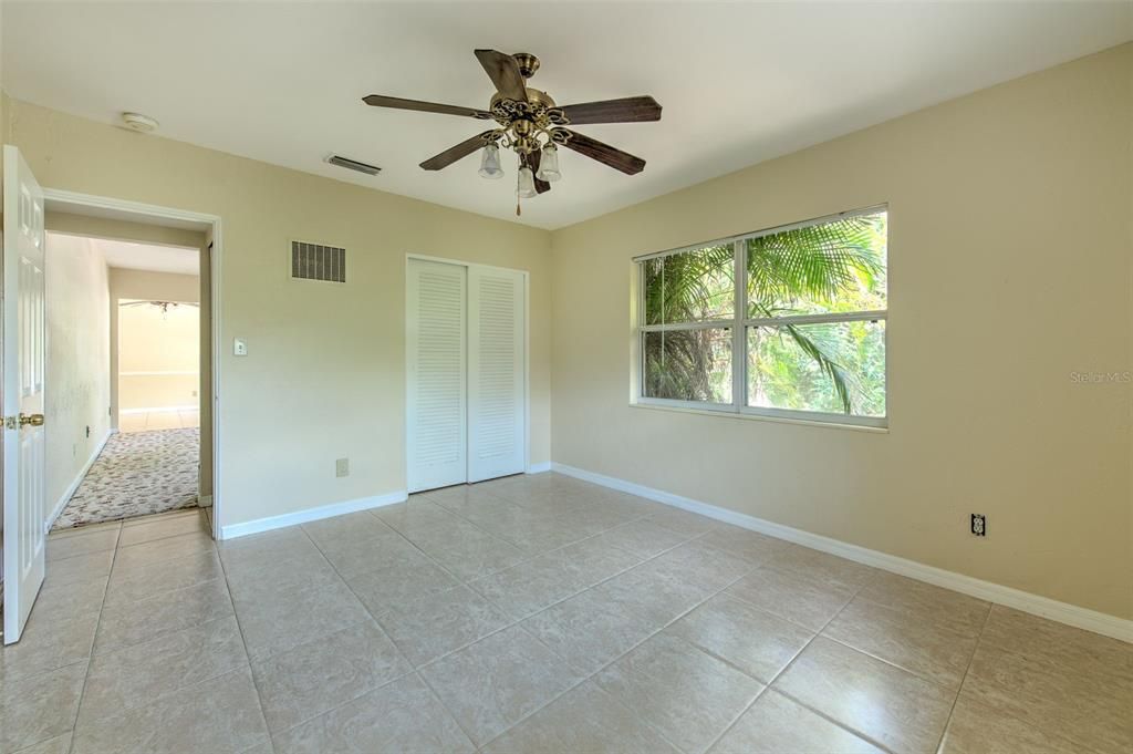 Recently Sold: $255,000 (2 beds, 2 baths, 1069 Square Feet)