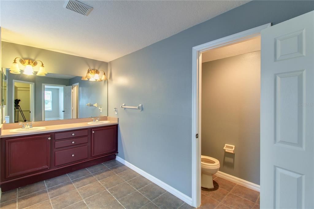 Недавно арендовано: $2,895 (4 спален, 2 ванн, 2353 Квадратных фут)