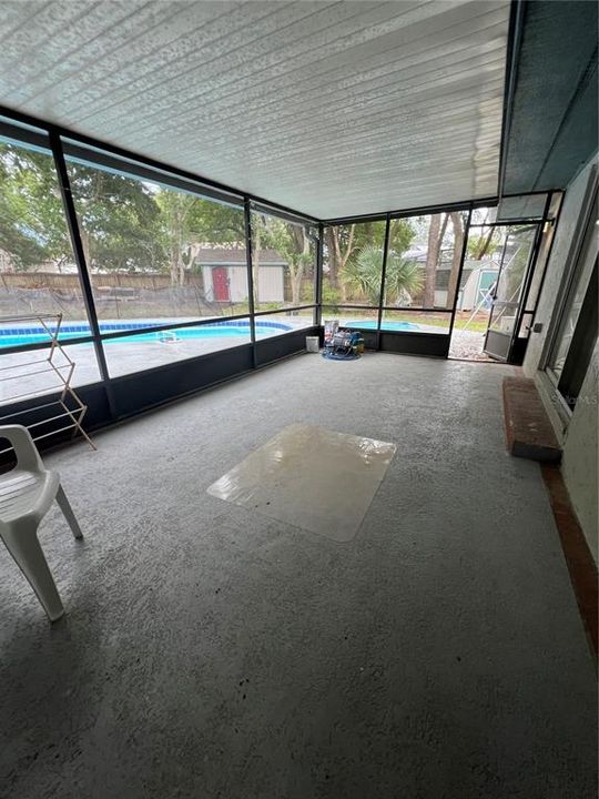 Activo con contrato: $2,999 (4 camas, 2 baños, 1780 Pies cuadrados)