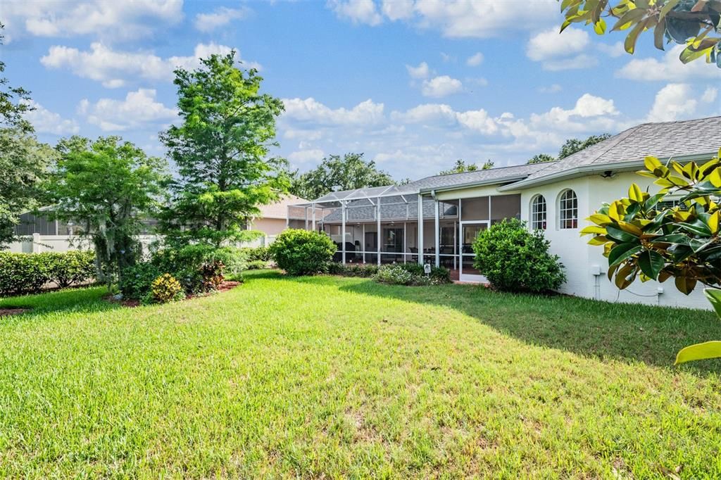 Active With Contract: $499,900 (3 beds, 2 baths, 2498 Square Feet)