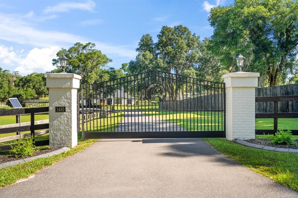 Active With Contract: $899,000 (3 beds, 2 baths, 2358 Square Feet)