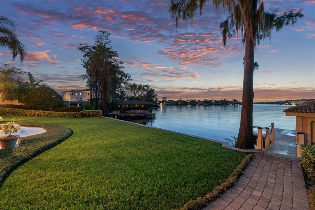 For Sale: $3,350,000 (3 beds, 3 baths, 5201 Square Feet)