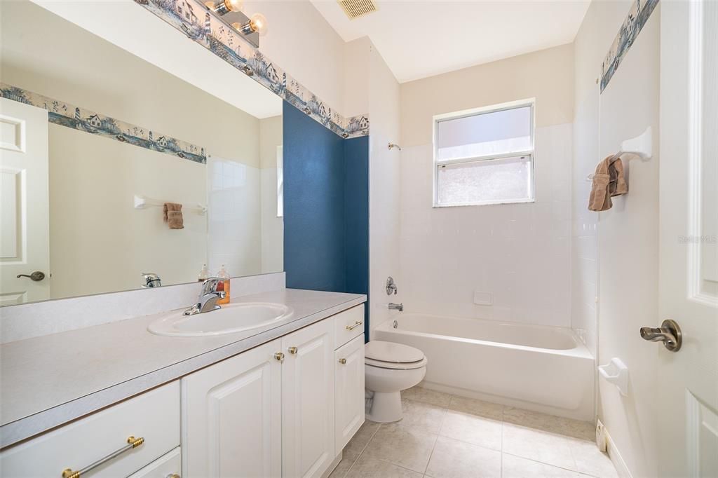 Active With Contract: $425,000 (3 beds, 2 baths, 1621 Square Feet)