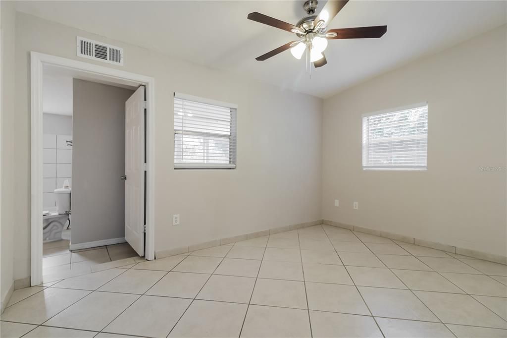 Recently Rented: $1,855 (3 beds, 2 baths, 1244 Square Feet)