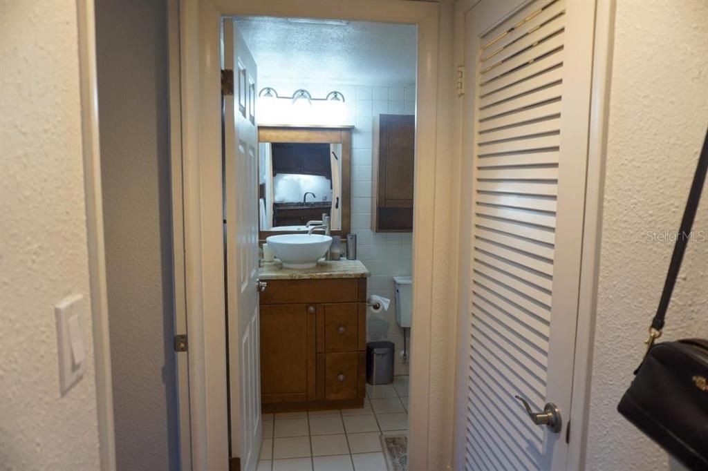 Recently Rented: $1,695 (1 beds, 1 baths, 751 Square Feet)